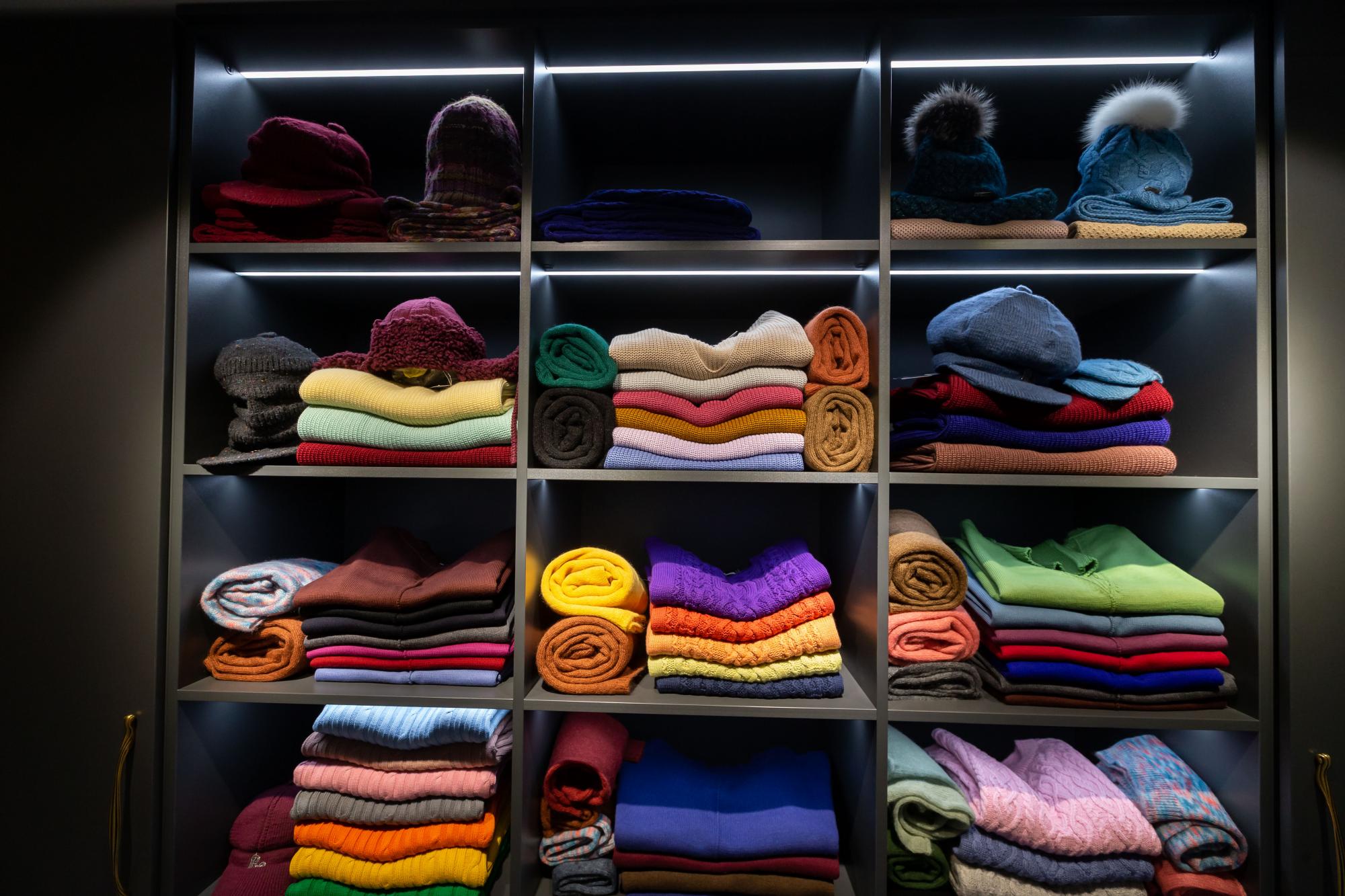 Таємна &quot;ремонтна&quot; вечеря: у Києві в секретній обстановці відкрився новий шоурум бренду ROMANOVA Designer Knitwear